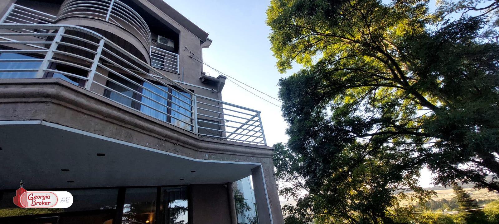 nearly repaired 7-room house for sale